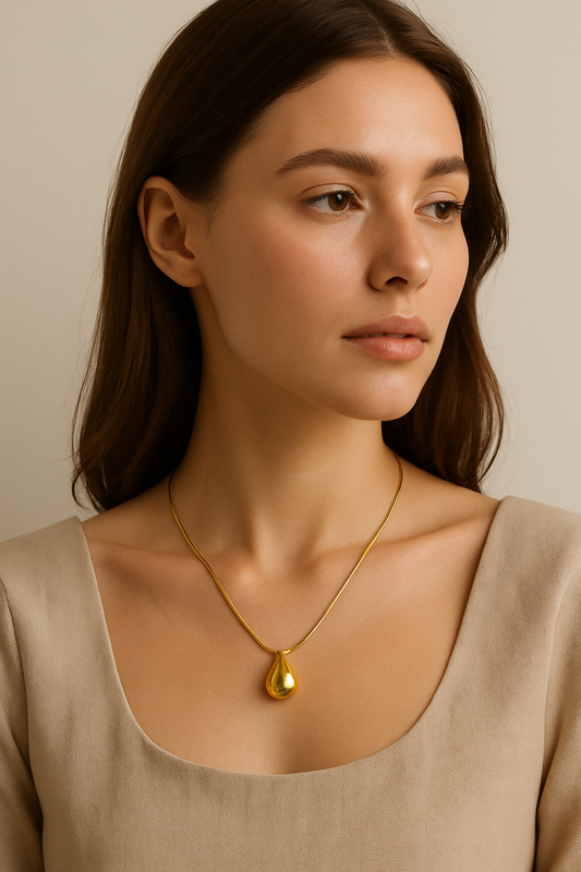 Teardrop Pendant Necklace