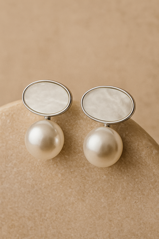 Dew Drop Pearl Studs