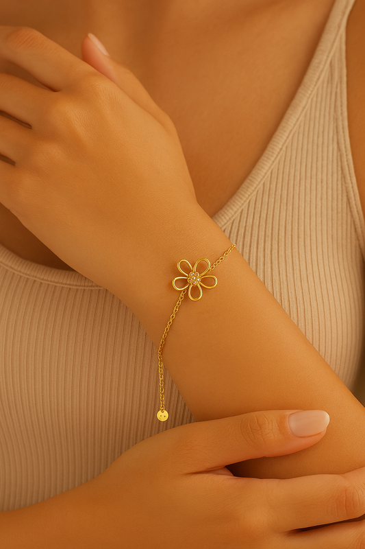 Petal Glint Bracelet