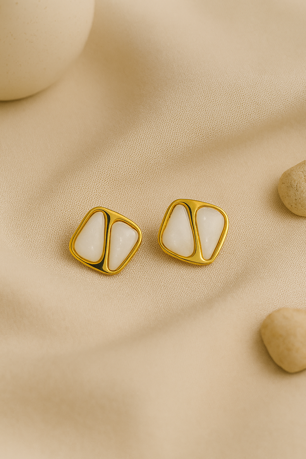 Sculpted Calm Studs