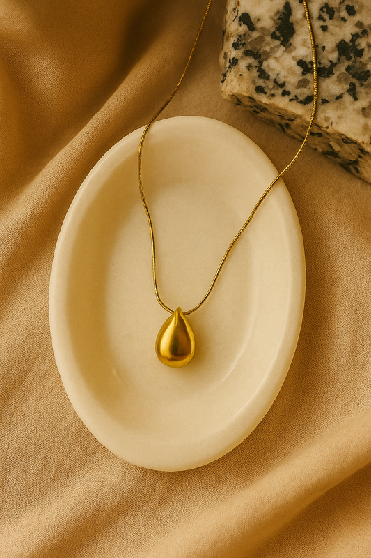 Teardrop Pendant Necklace